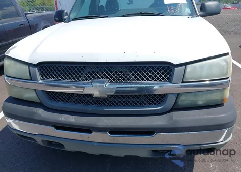 2005 Chevrolet Silverado 1500 Work Truck z USA, uszkodzony, nr VIN 1GCEC14XX5Z143406